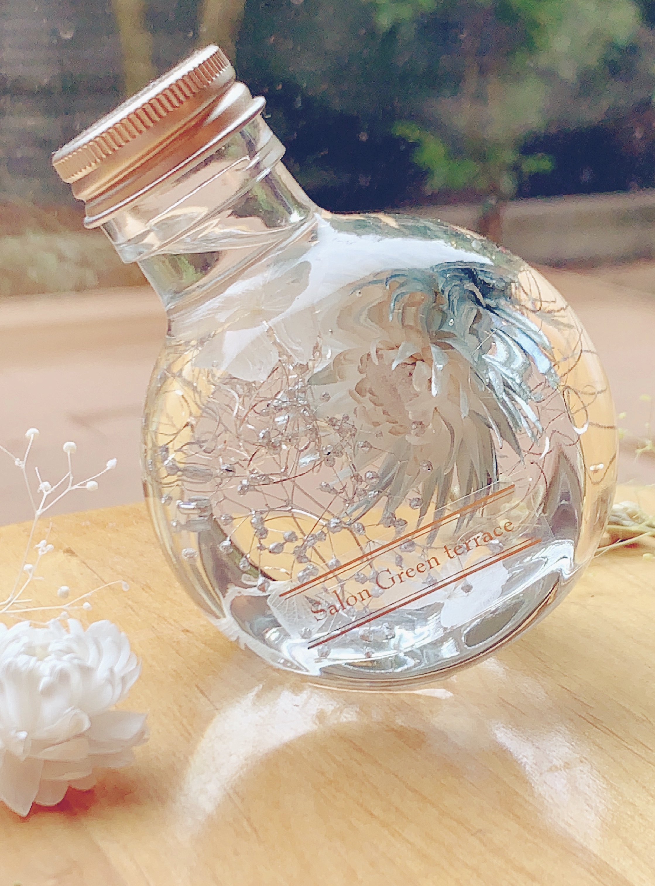 3色のバラとミニシルバーディジーをあなたに… ハーバリウムボトルフラワー herbarium Silverblue | SalonGreenterrace （サロングリーンテラス